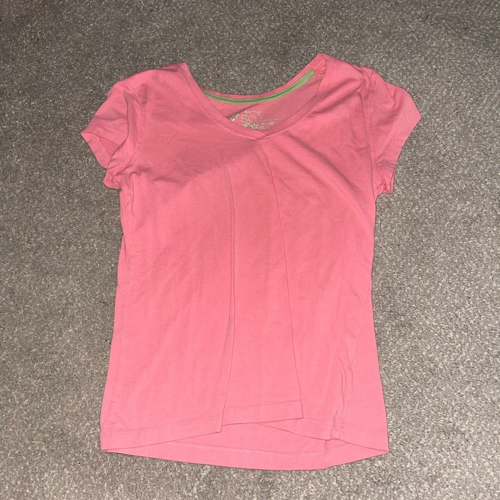 Pink V Neck - Picture 1 of 2